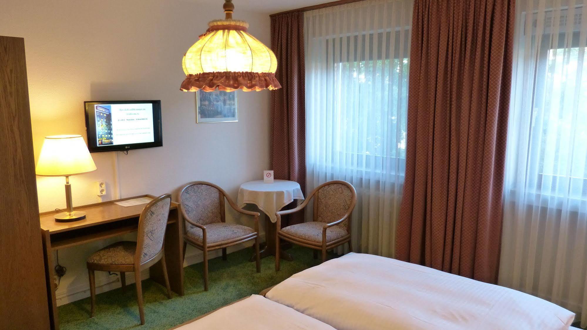 Hotel Wurms Düsseldorf Eksteriør bilde