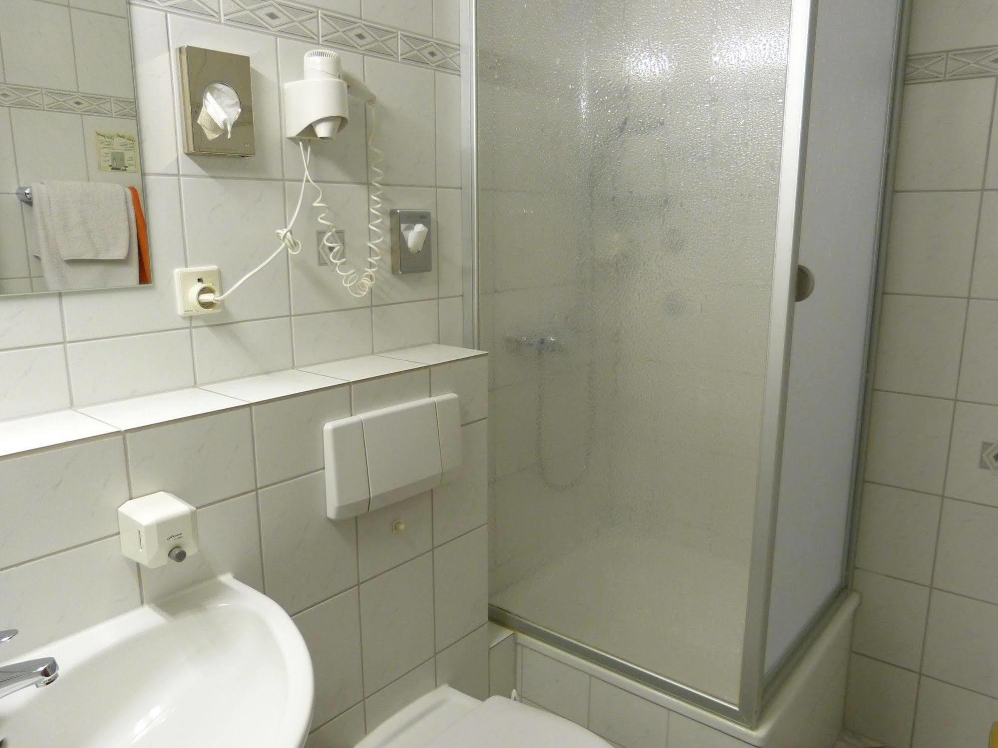 Hotel Wurms Düsseldorf Eksteriør bilde