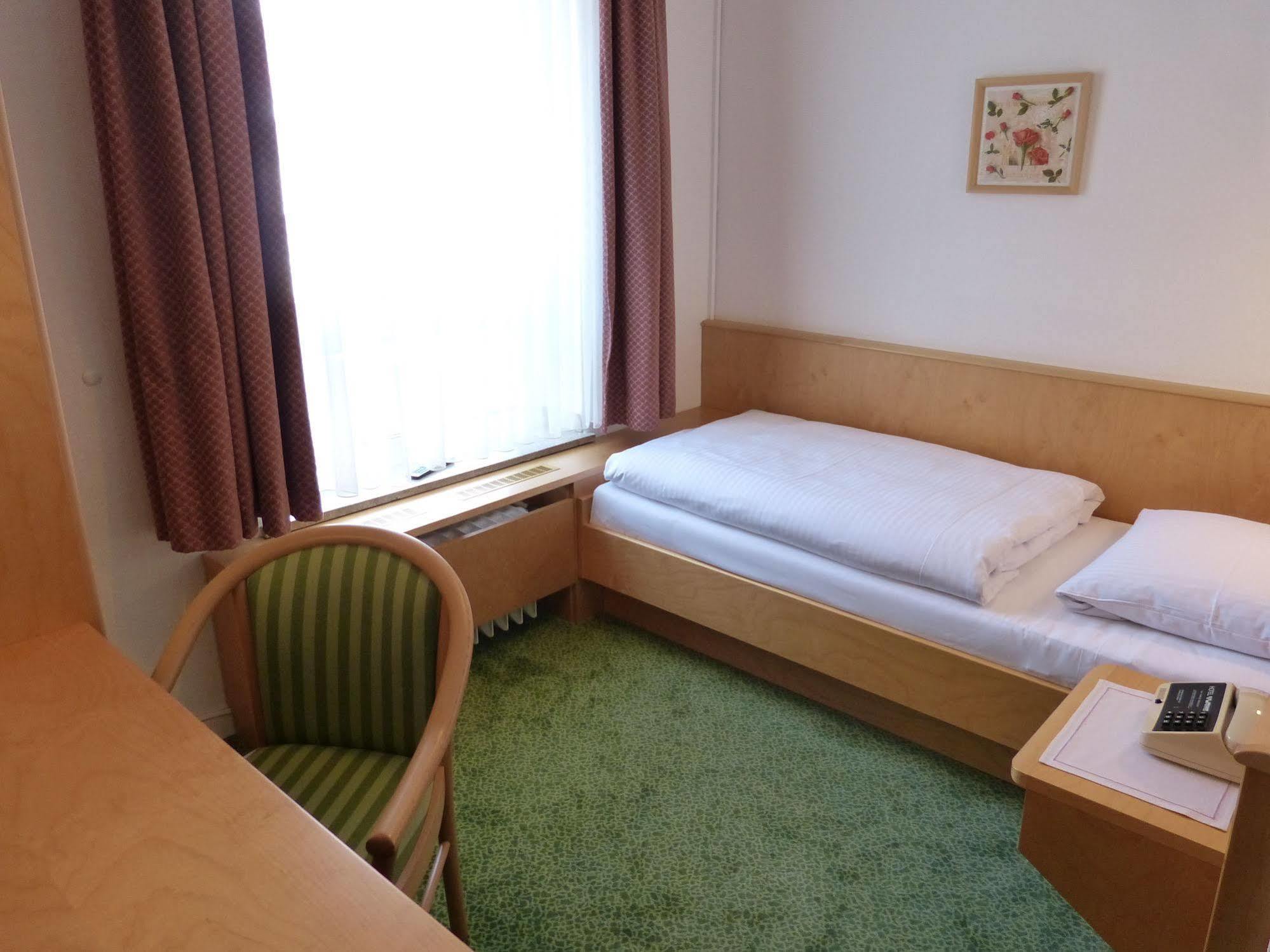 Hotel Wurms Düsseldorf Eksteriør bilde