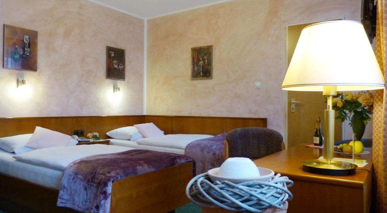 Hotel Wurms Düsseldorf Eksteriør bilde